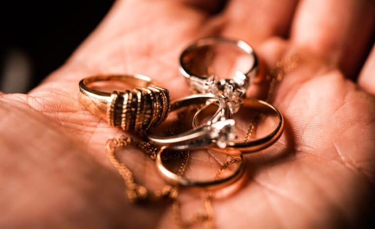 bizuteria-srebrna-zlota-czy-platyna-jubiler-jubiler