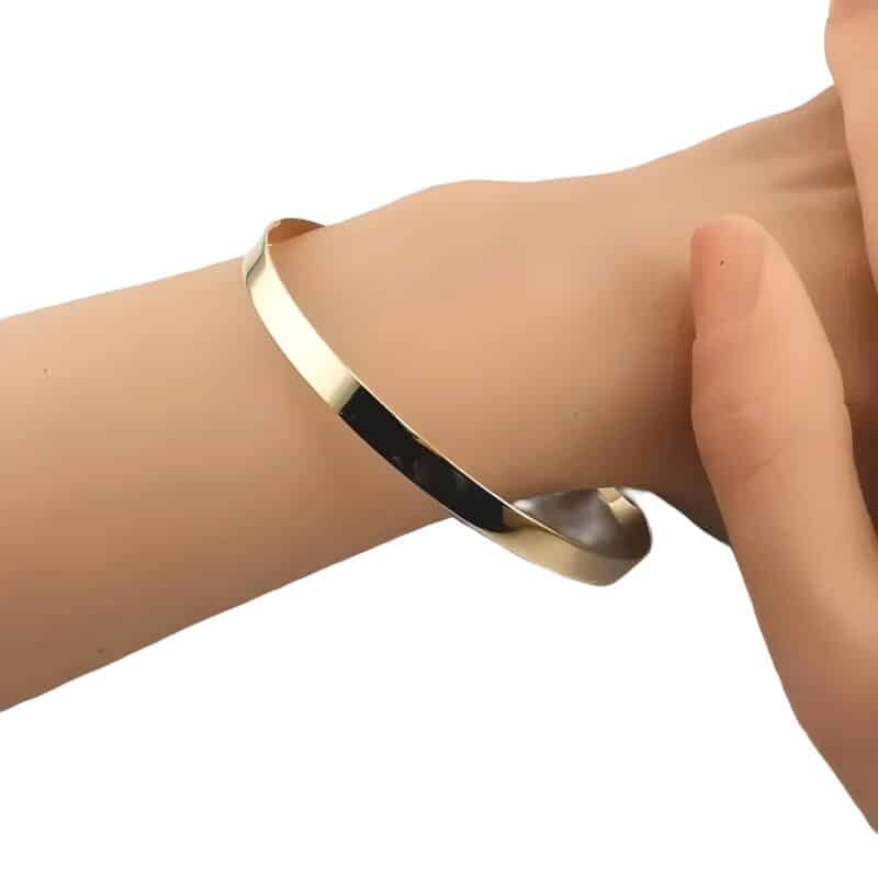 Bransoleta sztywna z żółtego złota 80040