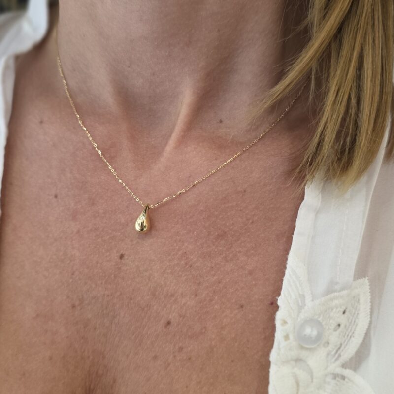 Naszyjnik z żółtego złota- diamentowany łańcuszek z kroplą 82315