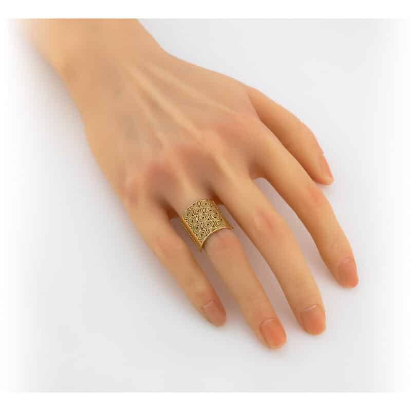 Pierścionek ażurowy z żółtego złota z cyrkoniami 82451