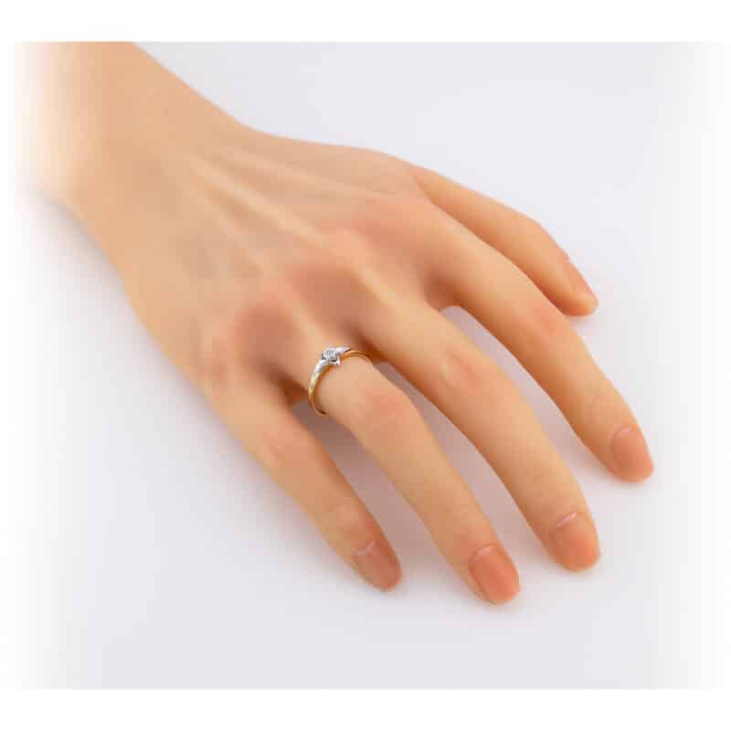 Pierścionek z brylantem z żółtego i białego złota 0,04ct 83176