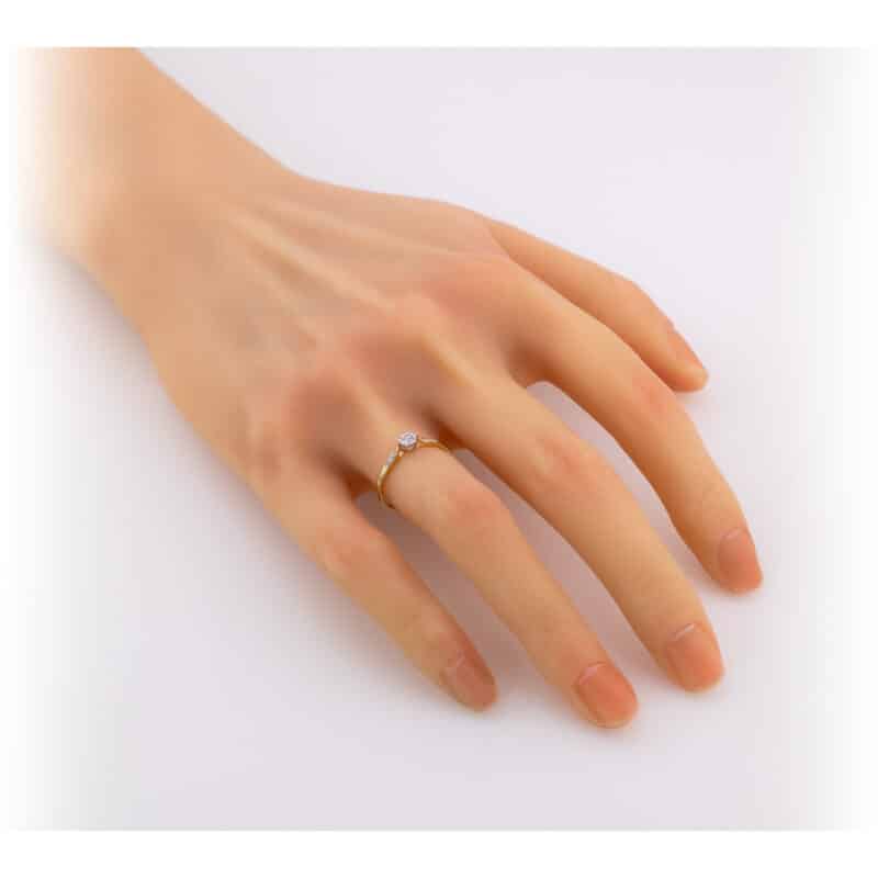 Pierścionek z brylantami z żółtego złota 0,08ct 83184