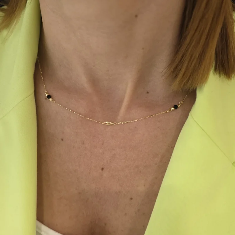 Złoty Naszyjnik– Nowoczesna Elegancja z Czarnym Onyksem 85209