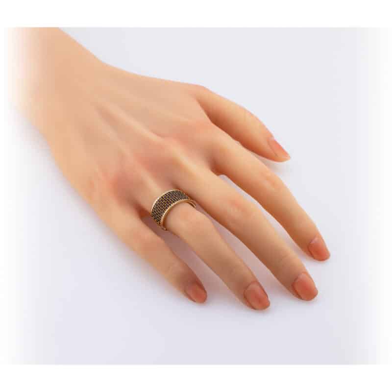 Złoty Pierścionek Szeroki– Ażurowy Wzór z Czarnymi Cyrkoniami 85152