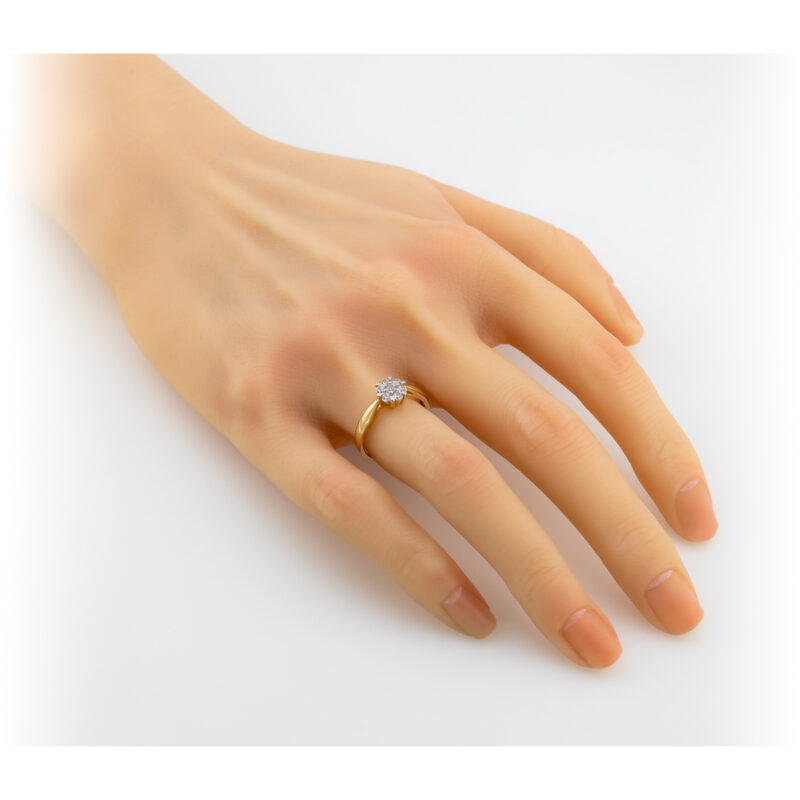 Złoty Pierścionek Roseta – Kwiatowy Blask i Nowoczesna Elegancja - 84510